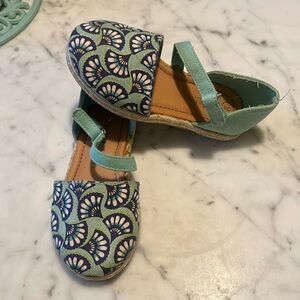 GUC Little Girls Esperillas shoes, size 9.